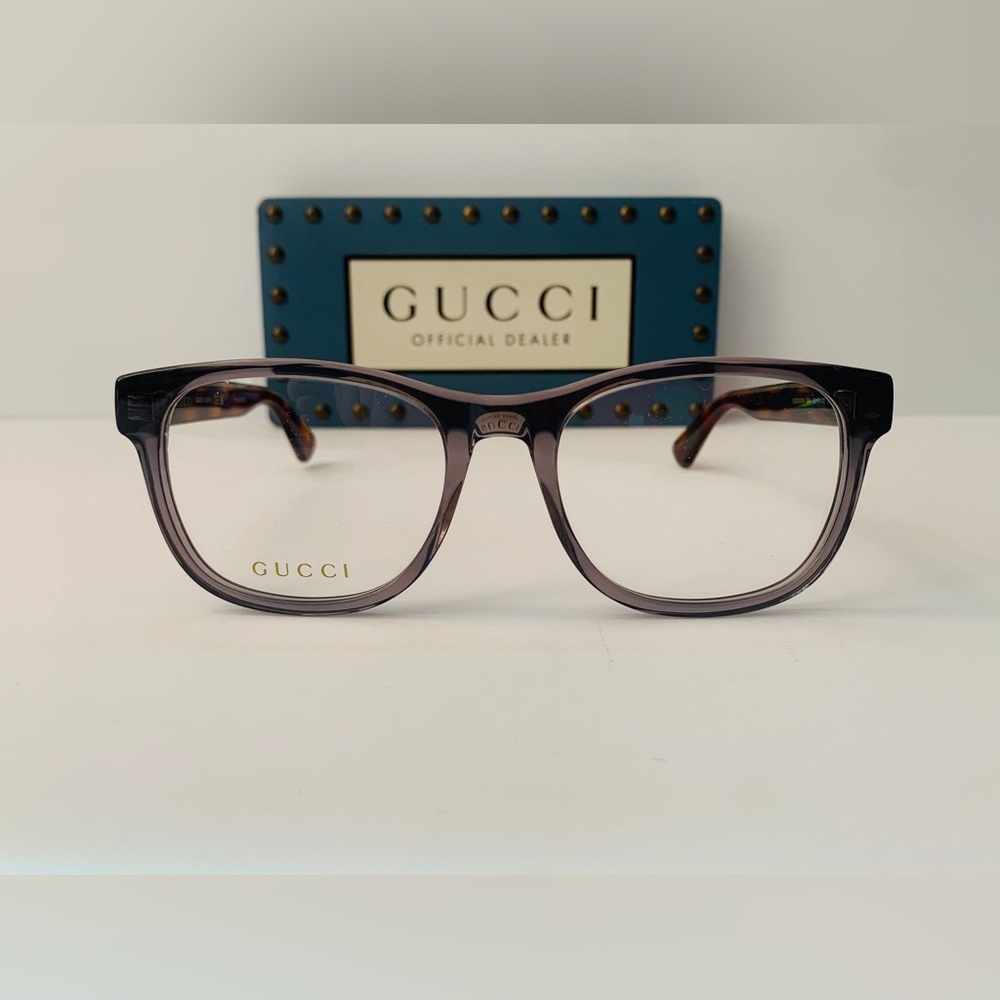 Gucci's GG0004ON features soft lines frames acetate front. Iconic web effect - Picture 6 of 16